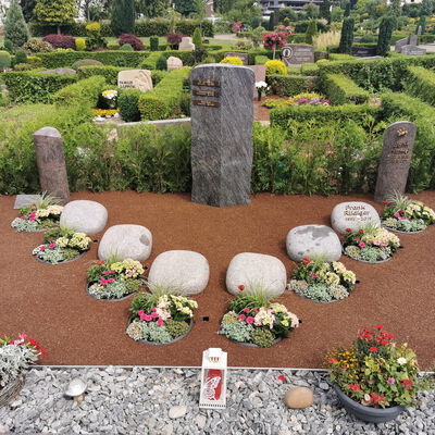 Pflegefreie Gemeinschaftsgrabstelle auf dem Friedhof Melle – Bestattungen Bergstermann-Schweer